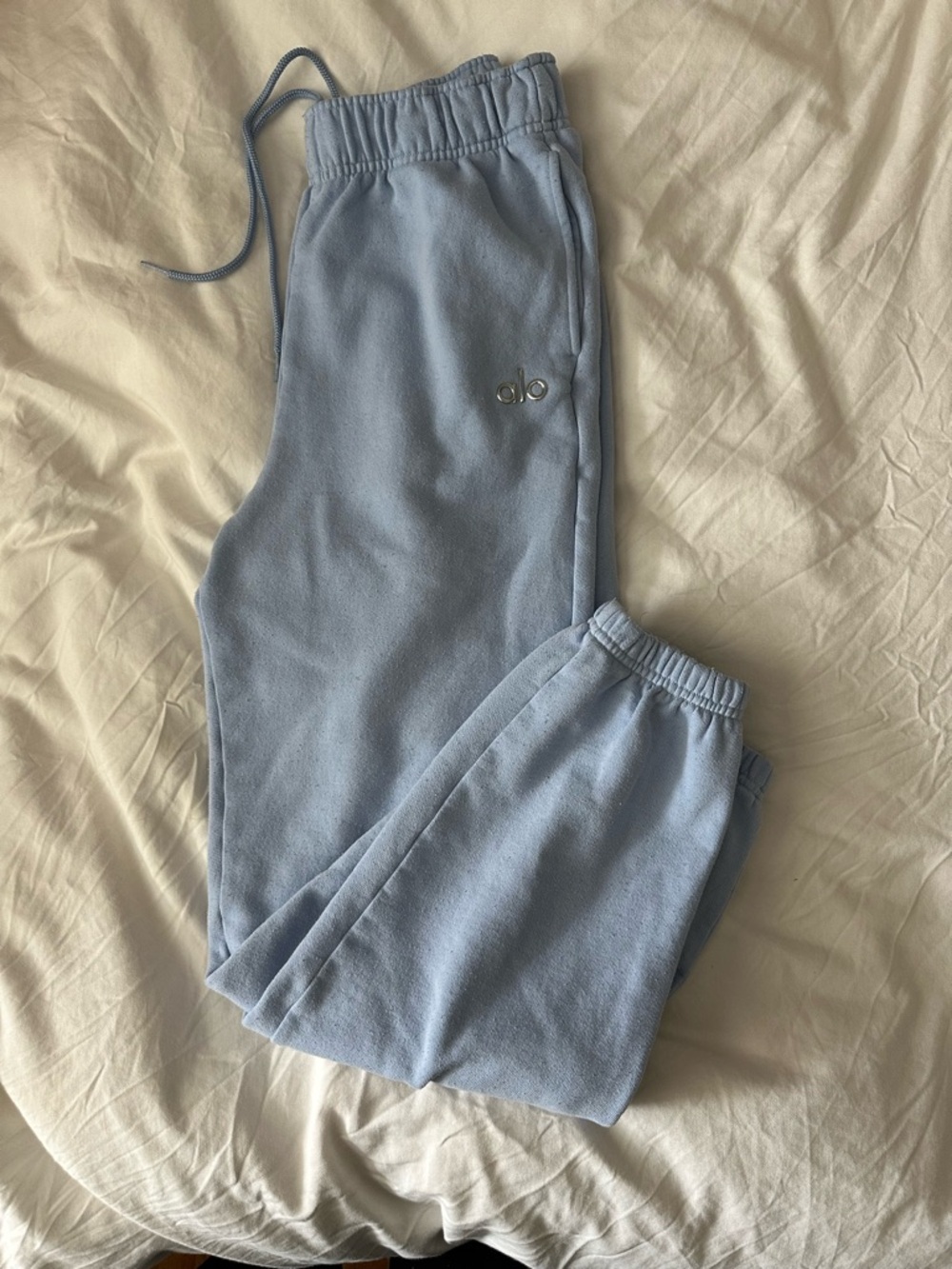 ALO Yoga Women’s Accolade Sweats / Joggers
